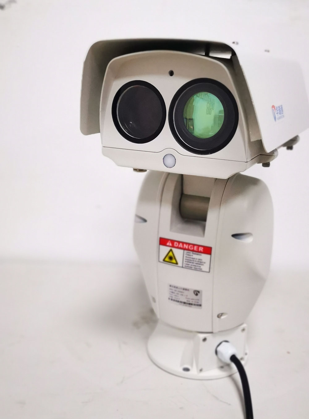 红外夜视智能中载云台摄像机